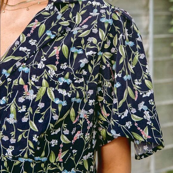 Brand New Andree By Unit Womens Day Lily Button Up Blouse Size Medium - Picture 5 of 6